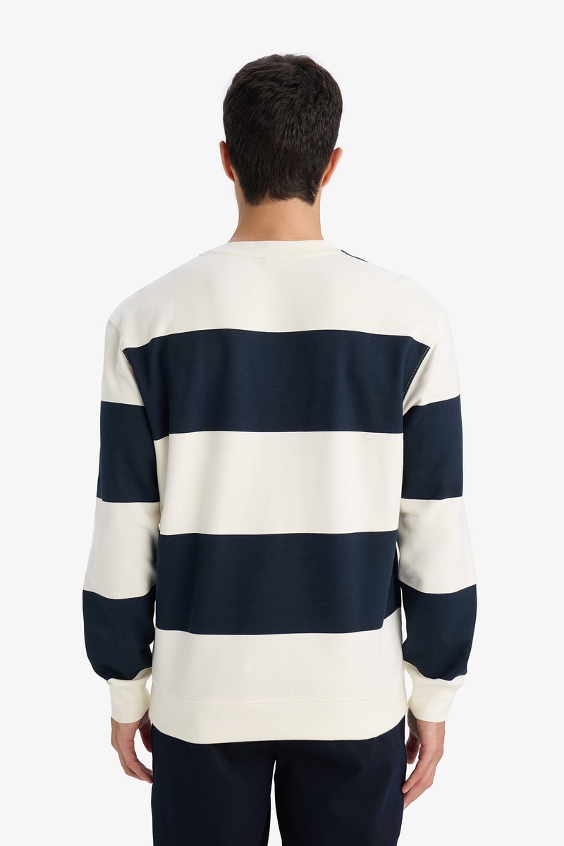 ديفاكتو سويت شيرت مخطط برقبة مستديرة - Image 5